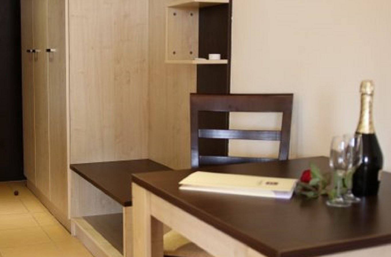 rooms-standard-studio-balcony-or-terrace