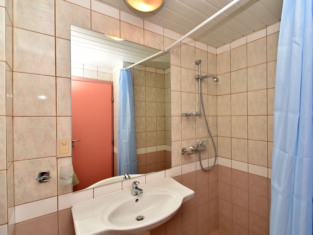 rooms-twin-standard-room-balcony
