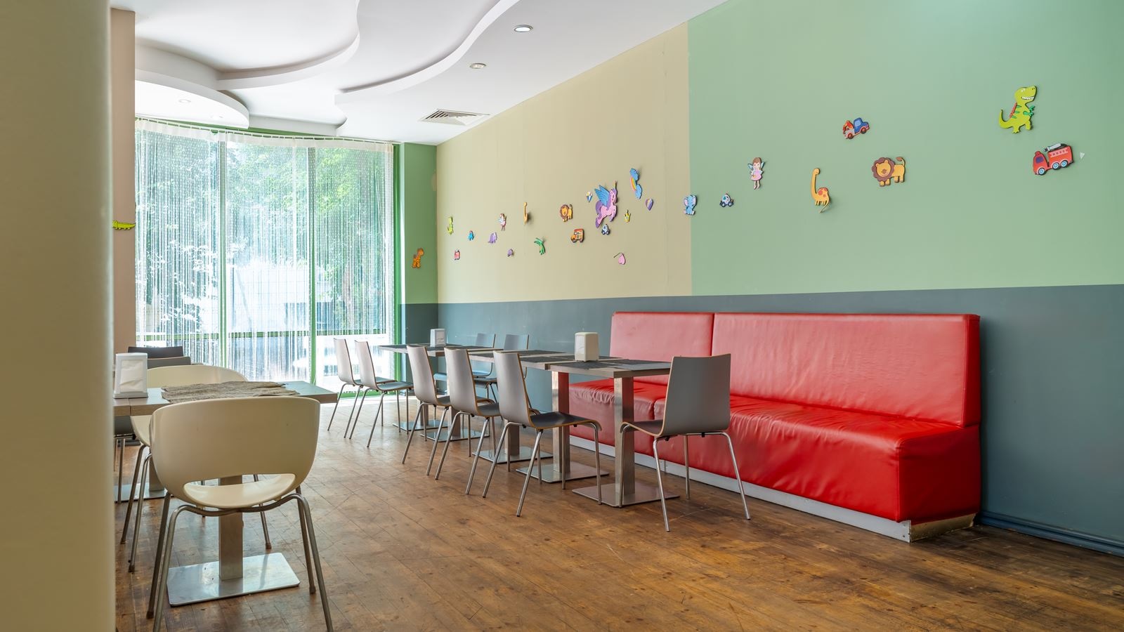 restaurants-main-restaurant