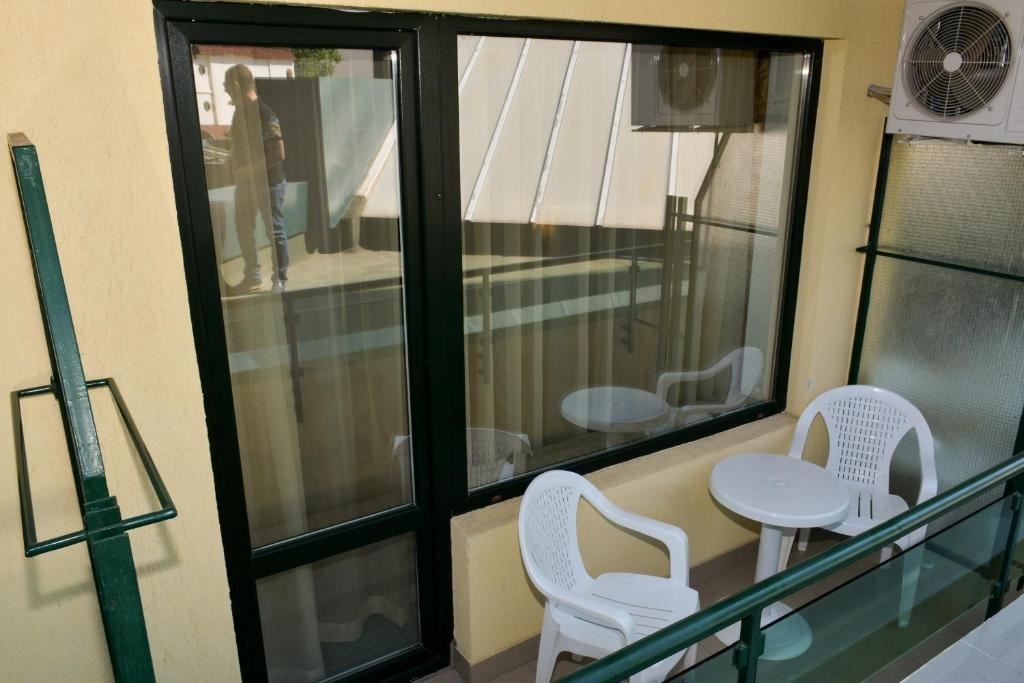 rooms-twin-standard-room-balcony-or-terrace-economy