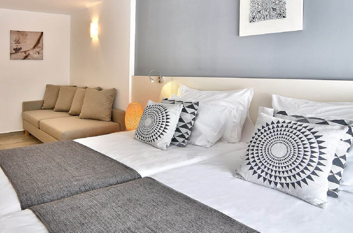 rooms-single-wchild-standard-room-balcony-or-terrace