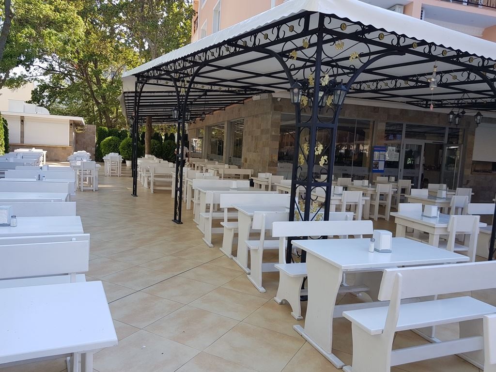 restaurants-main-restaurant