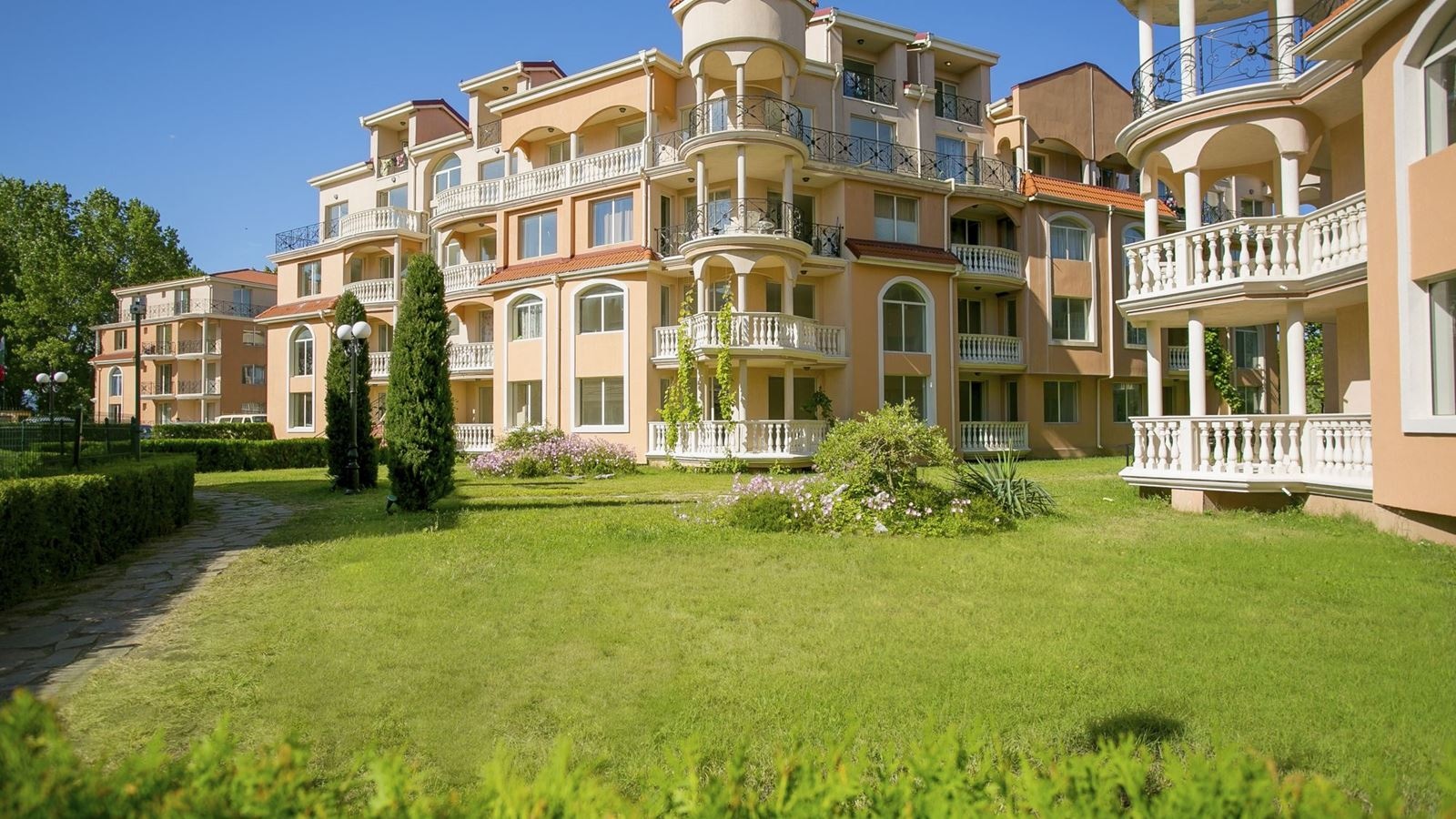 general-main-building