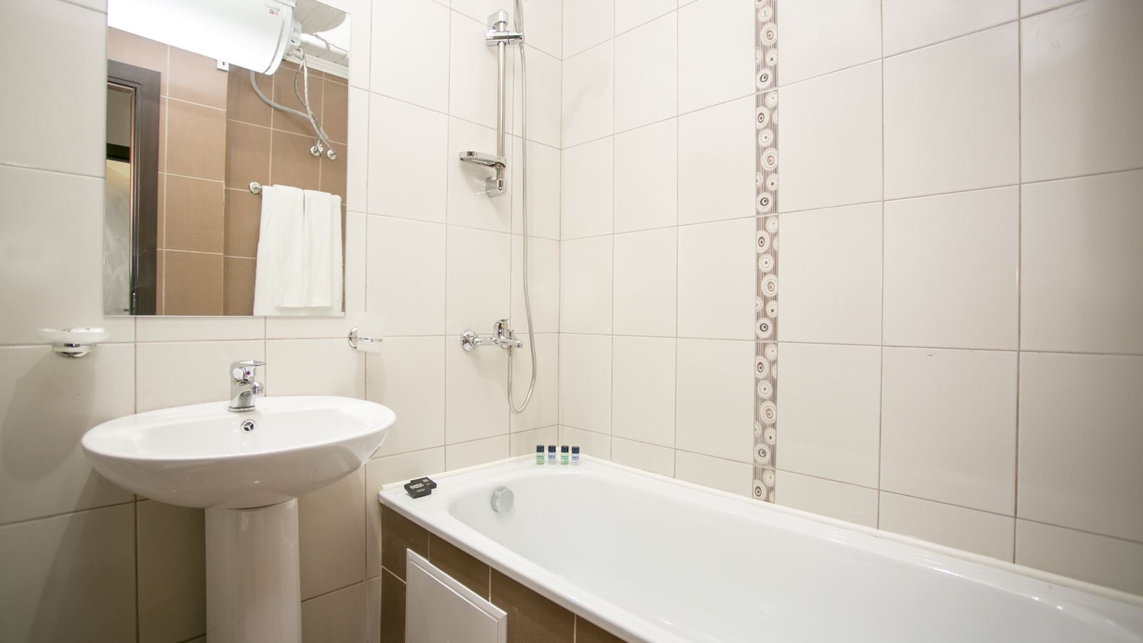 rooms-twobedroom-apartment