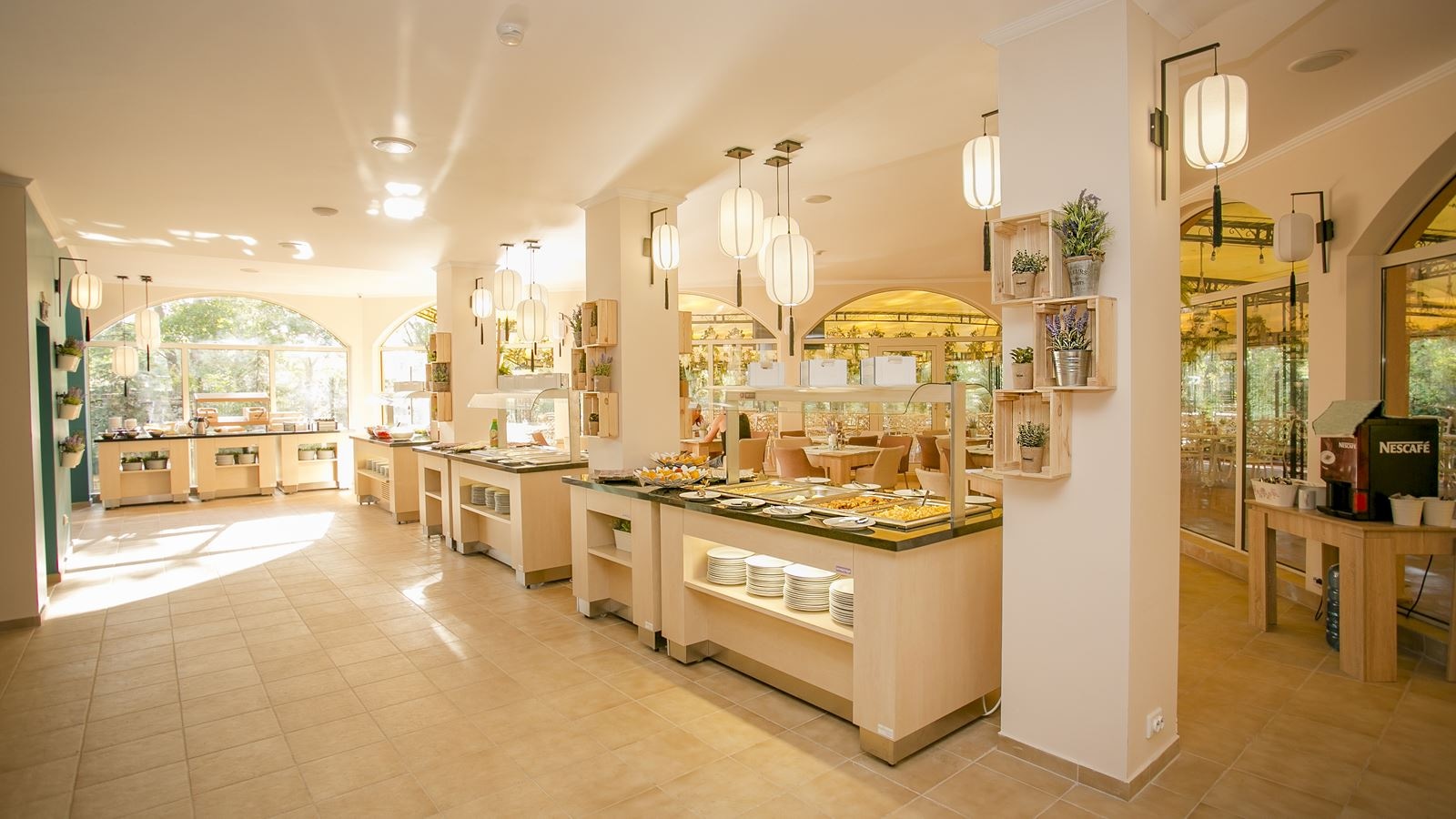 restaurants-restorant-atia