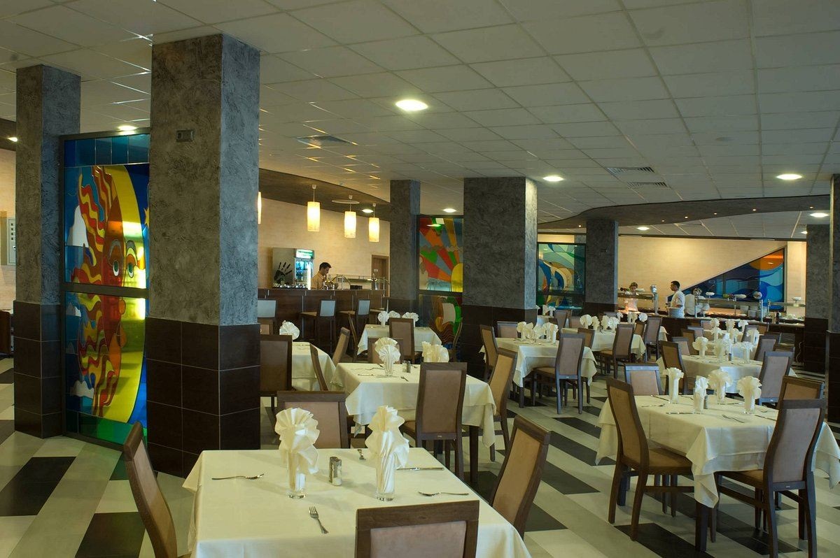 restaurants-restaurants