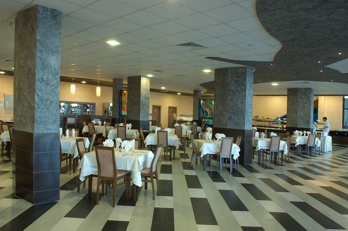 restaurants-restaurants