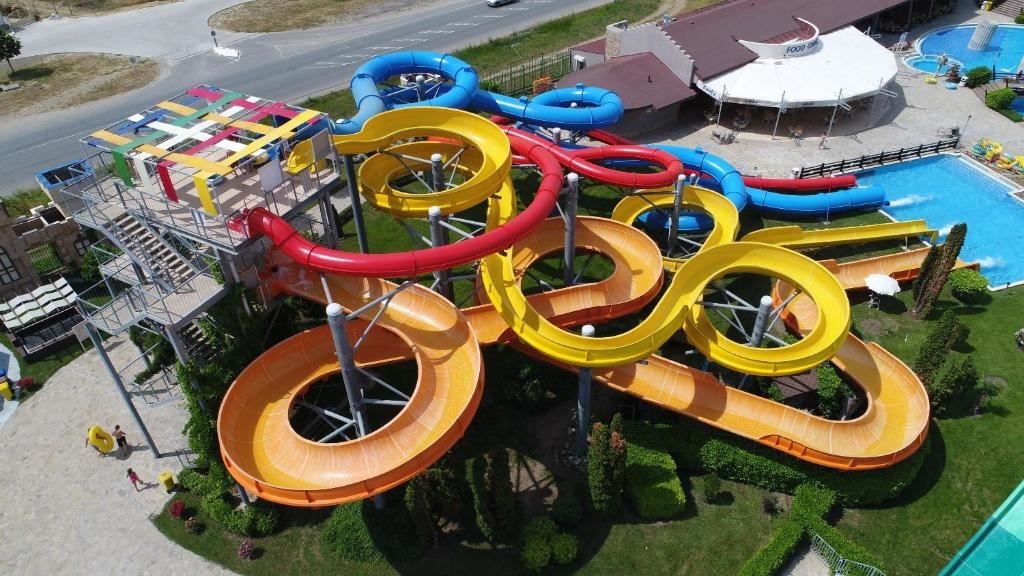 water-park-water-park