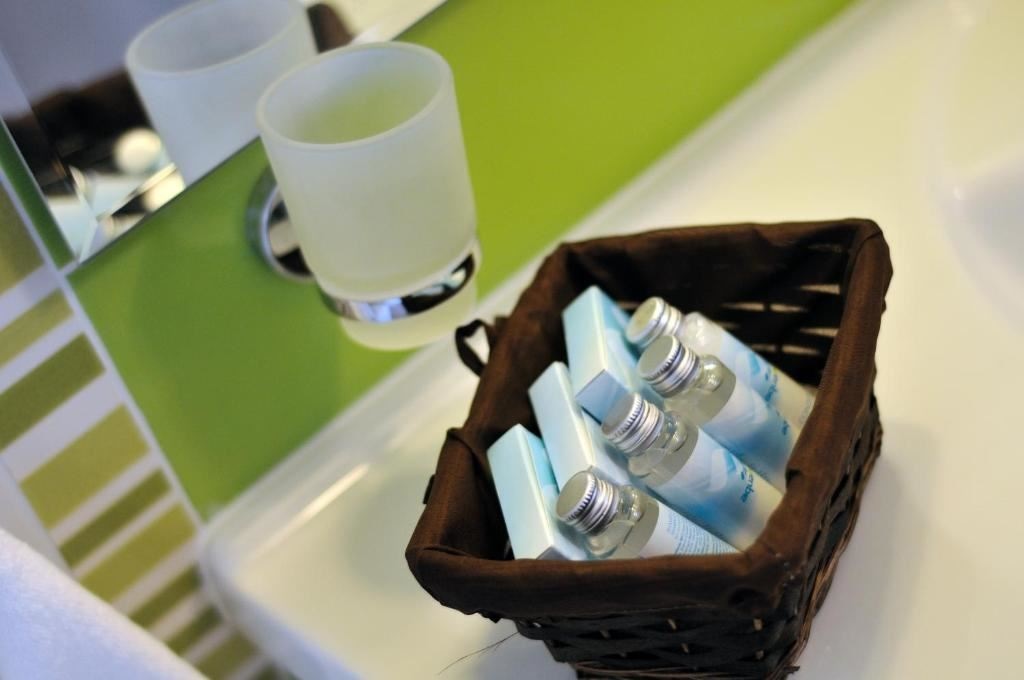 rooms-standard-room-balcony