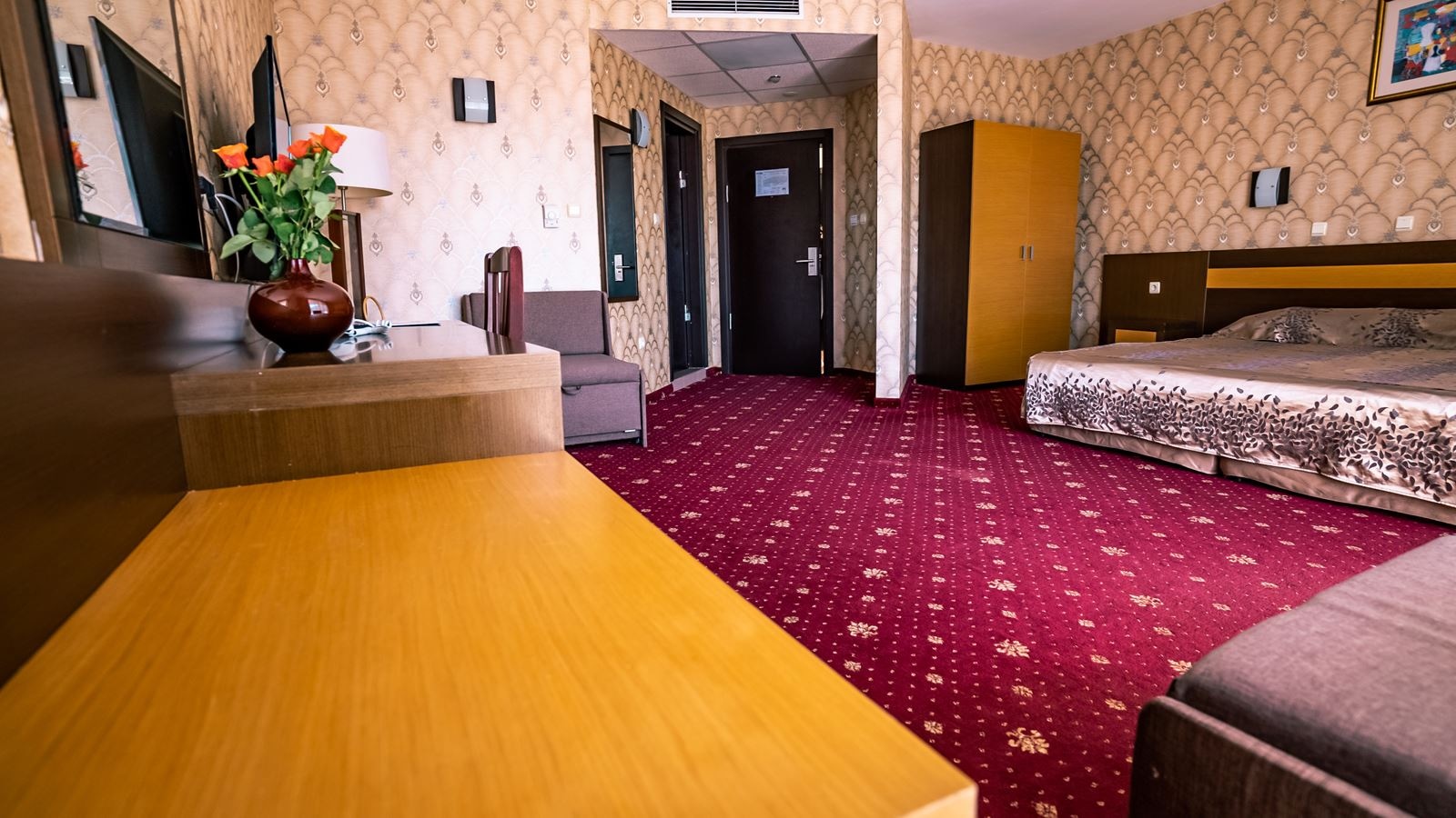 rooms-double-large-room