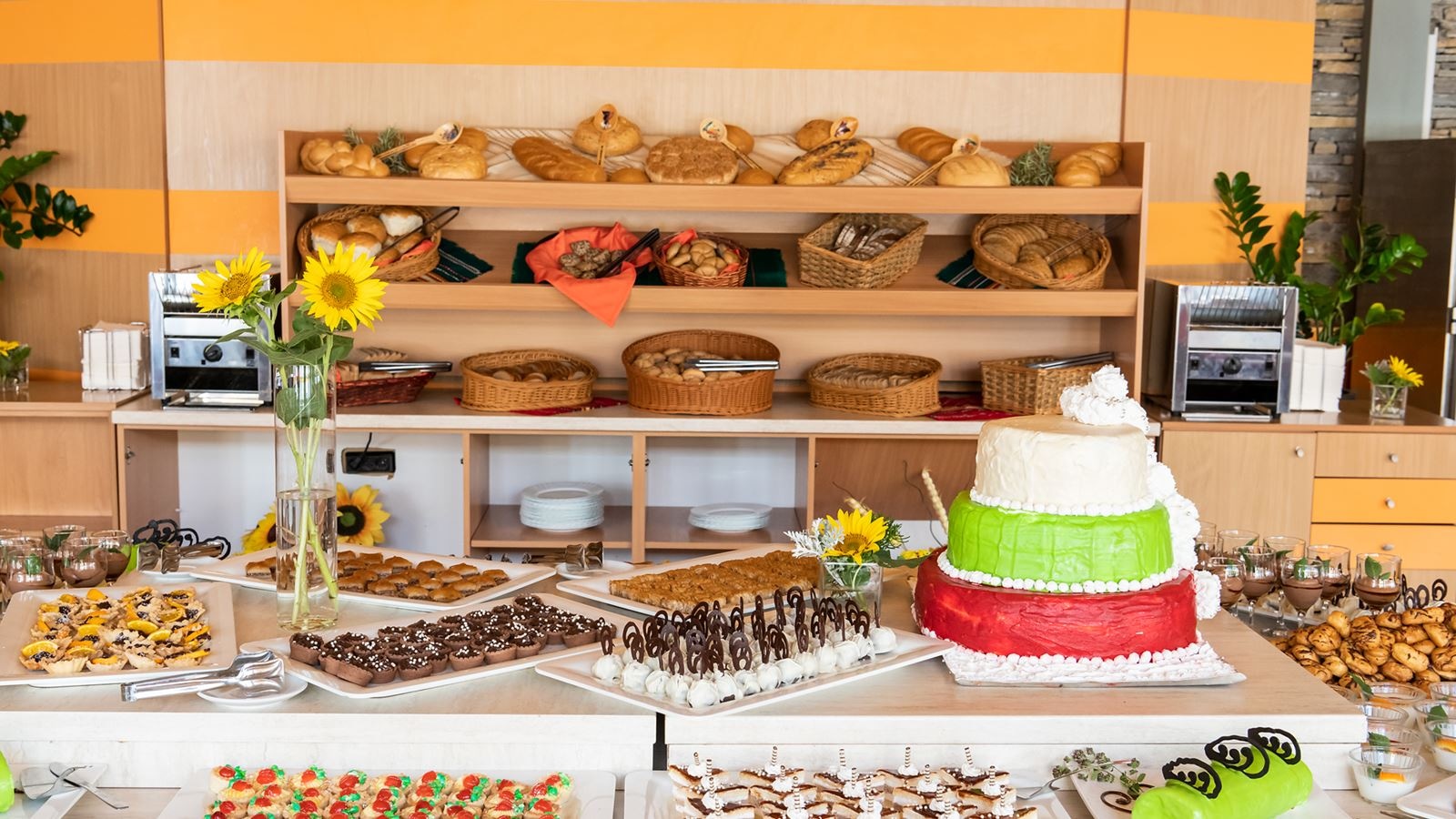 restaurants-main-restaurant