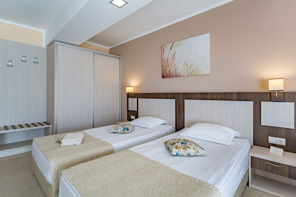 rooms-doubletwin-standard-room