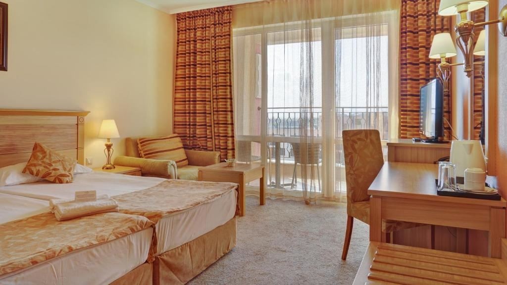 rooms-double-high-room