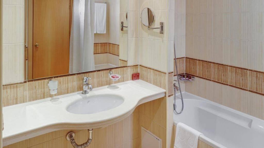 rooms-double-high-room-sea-view