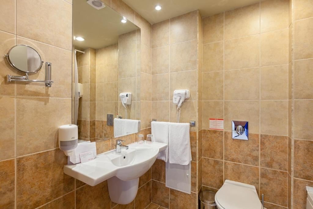 rooms-double-park-view