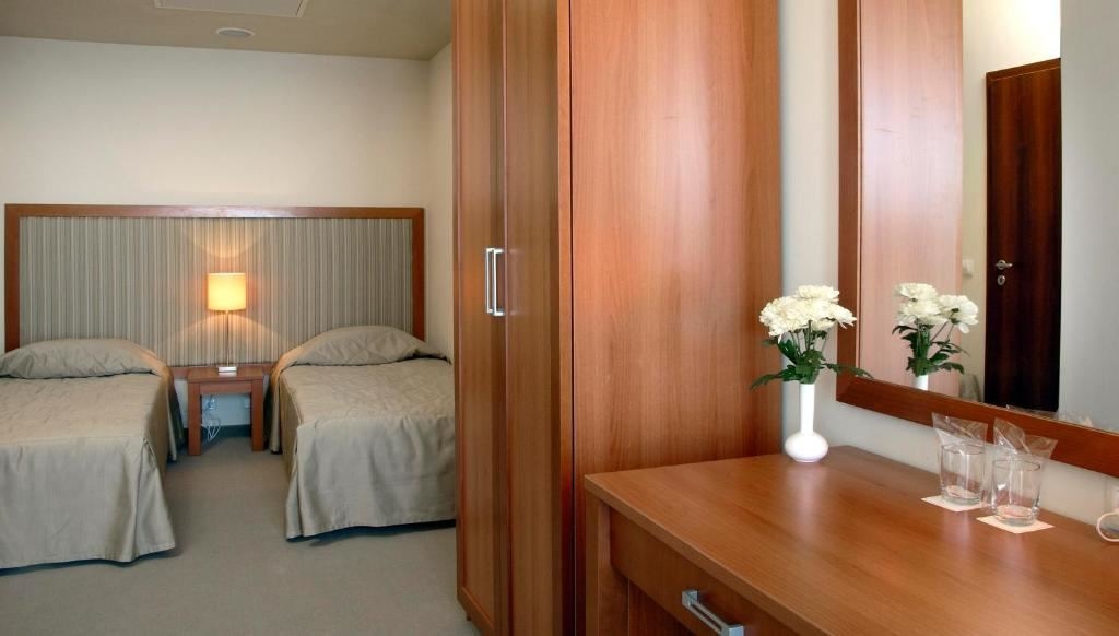 rooms-family-suite-park-view