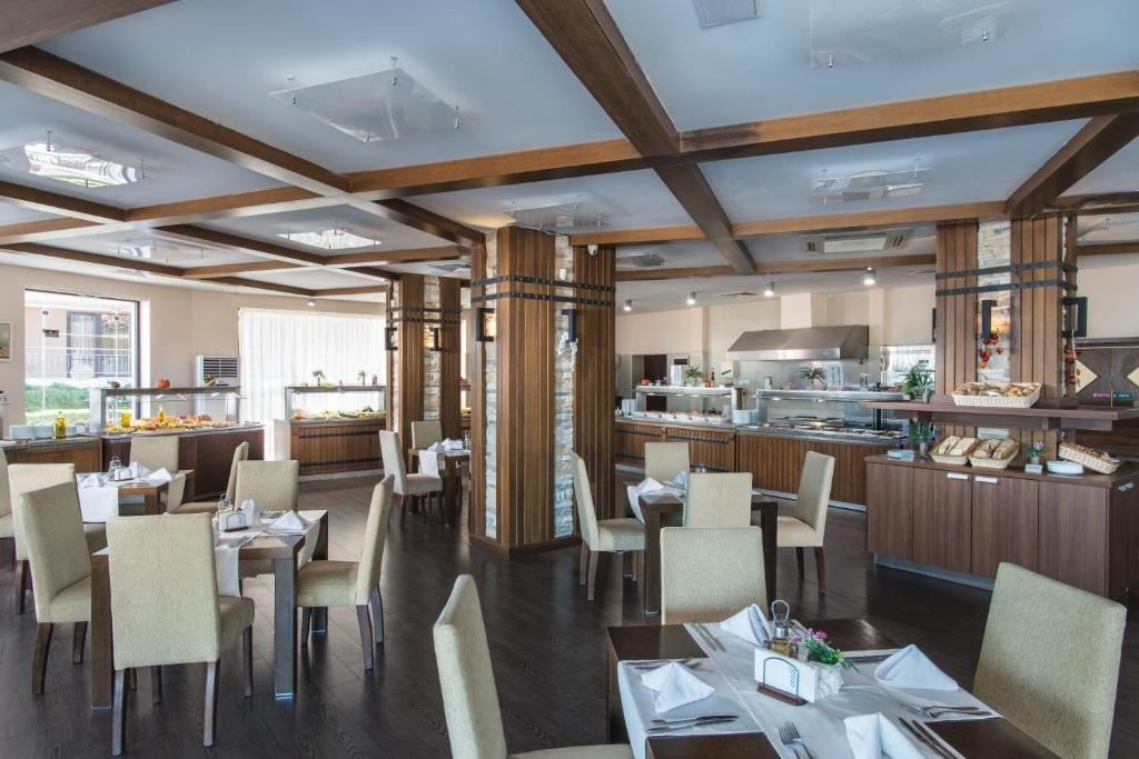 restaurants-restaurants