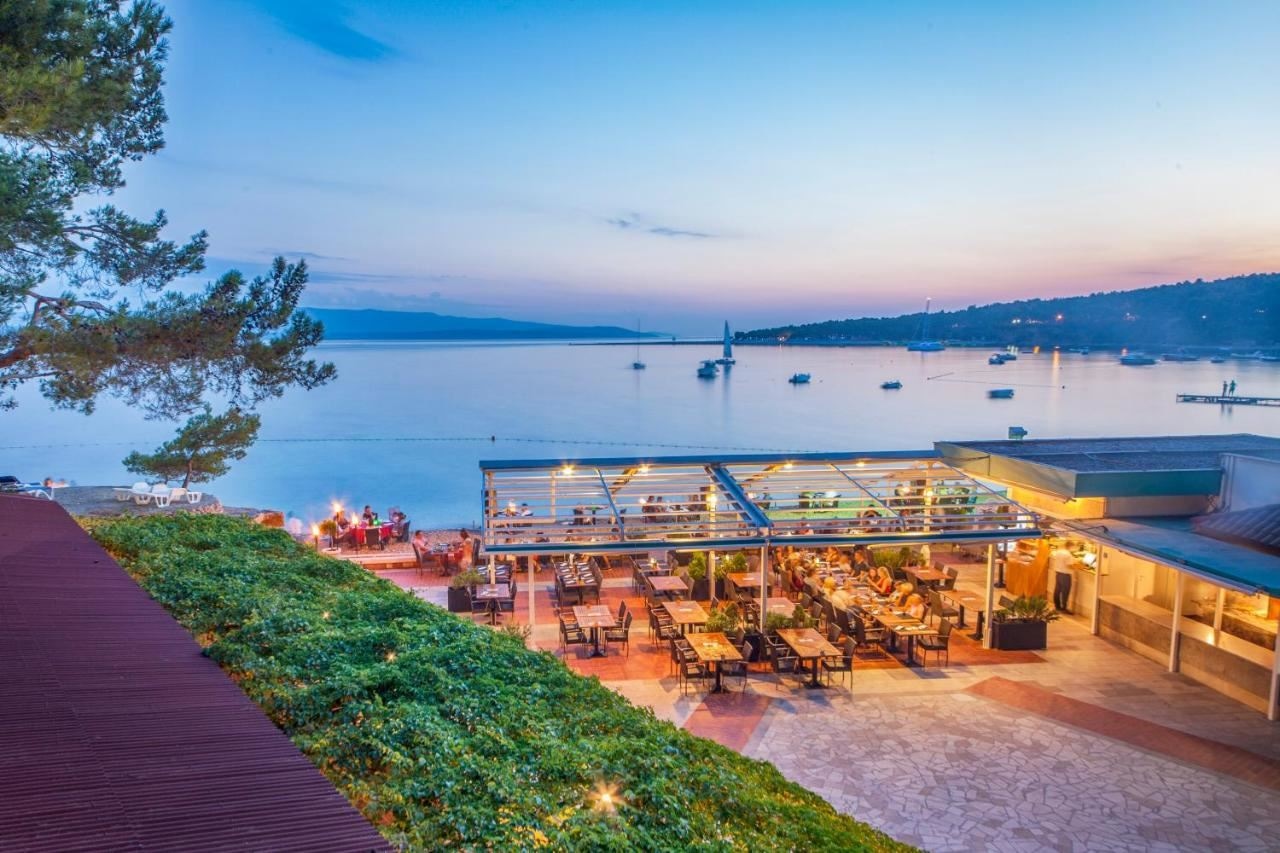 restaurants-restaurants