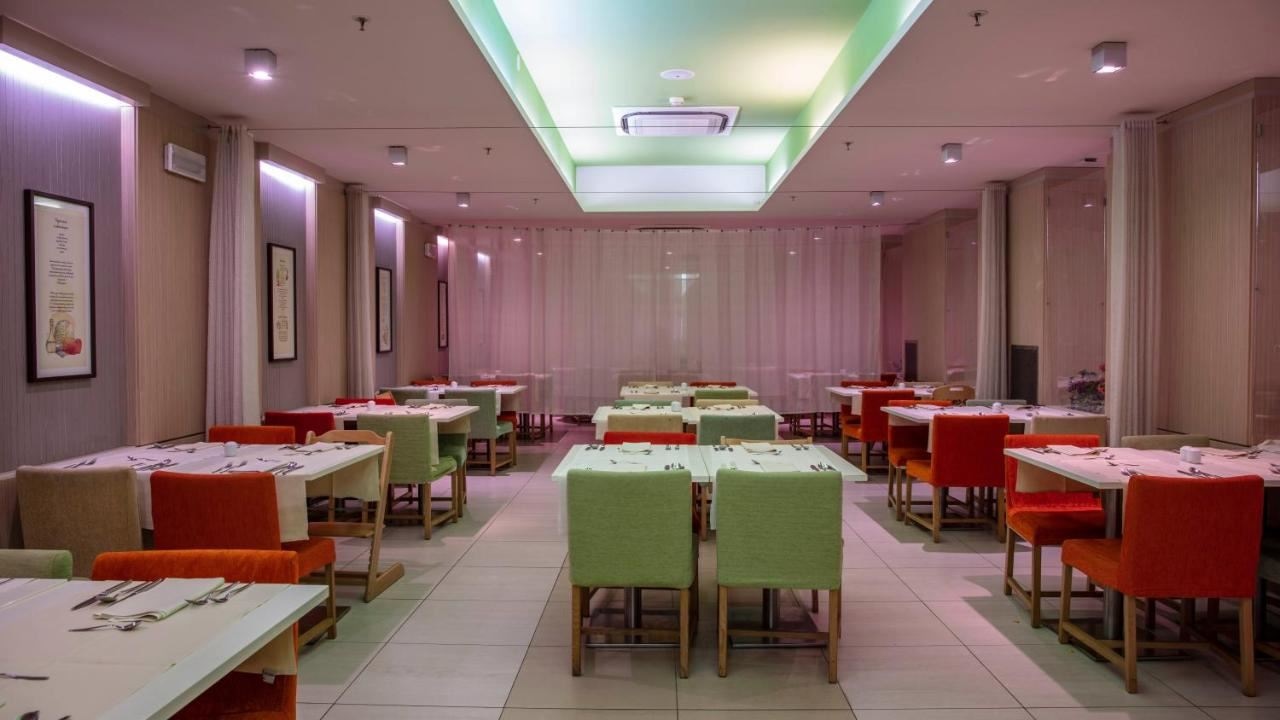 restaurants-main-restaurant