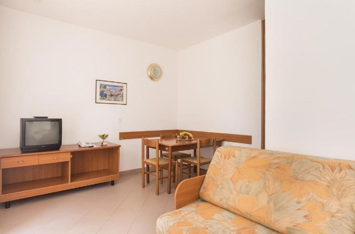 rooms-1-bedroom-apartment-park-view-balcony-economy