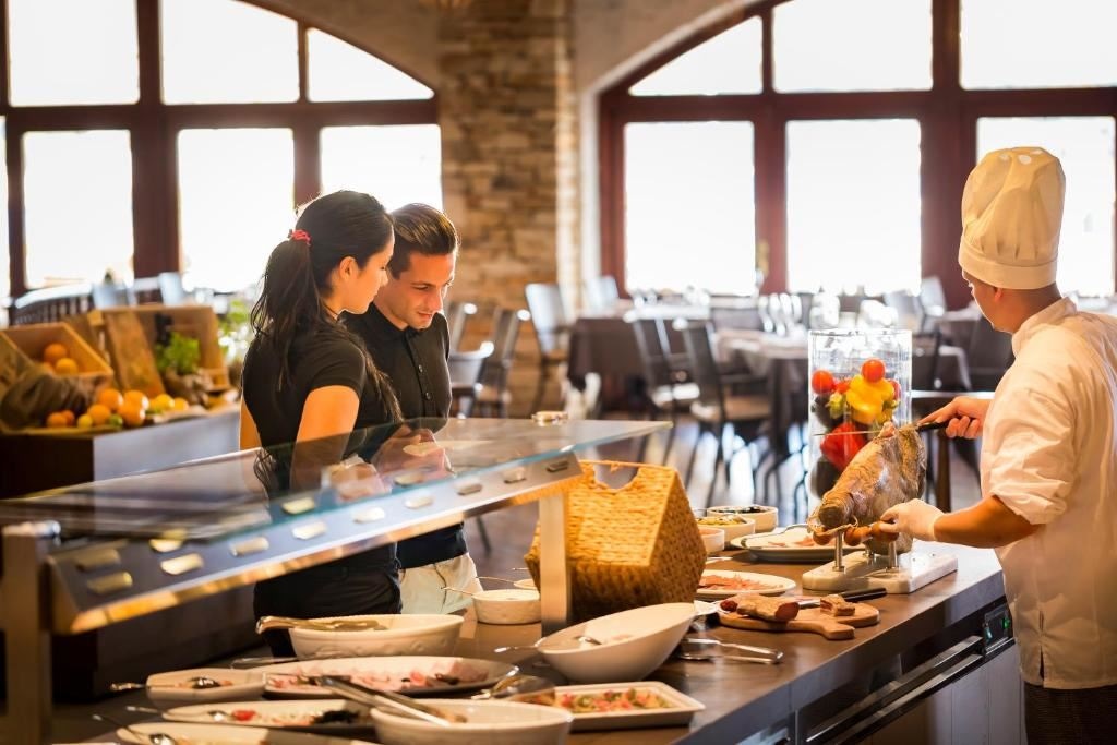 restaurants-restaurants