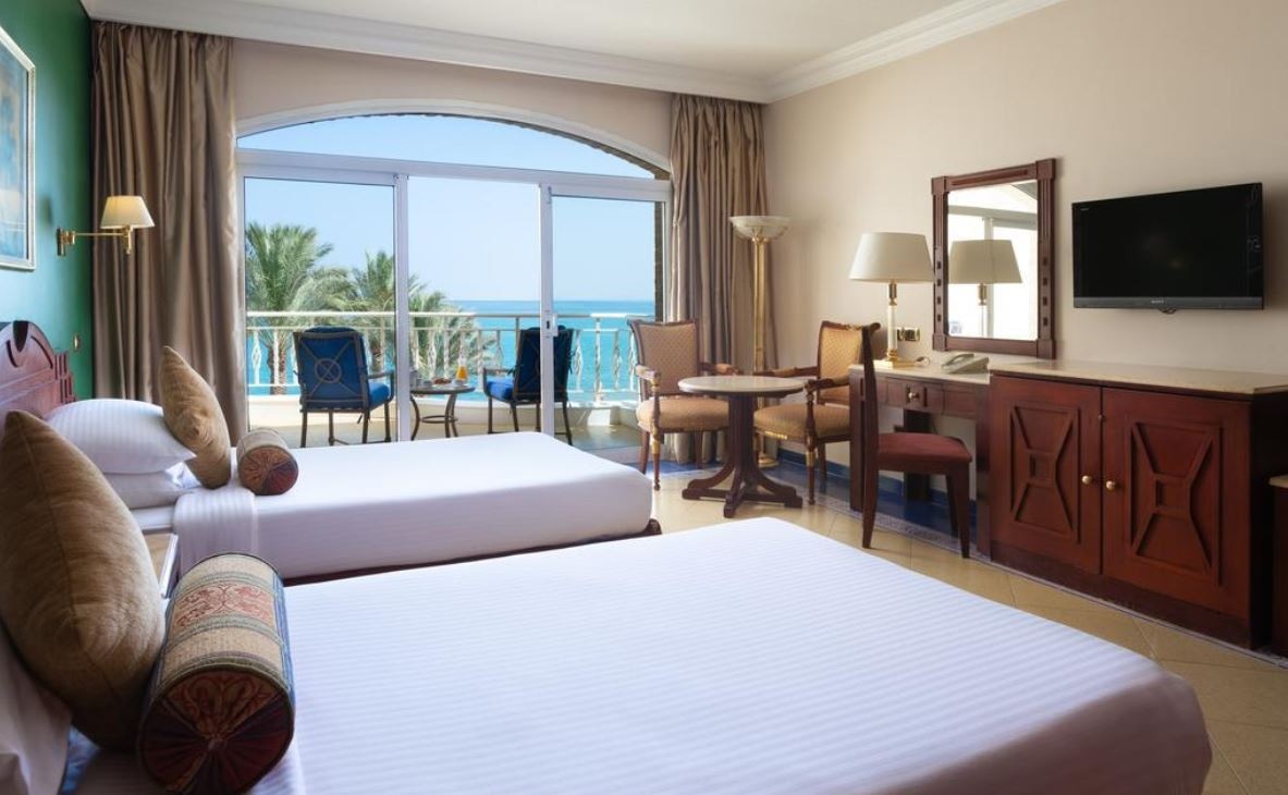 rooms-superior-beach-front-room