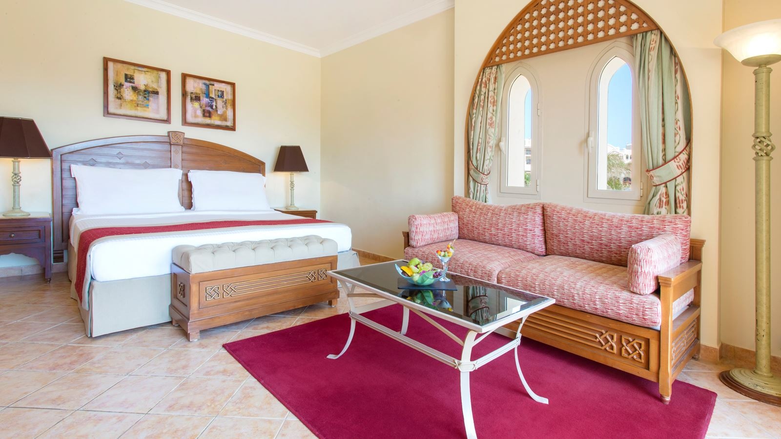 rooms-laguna-club-room