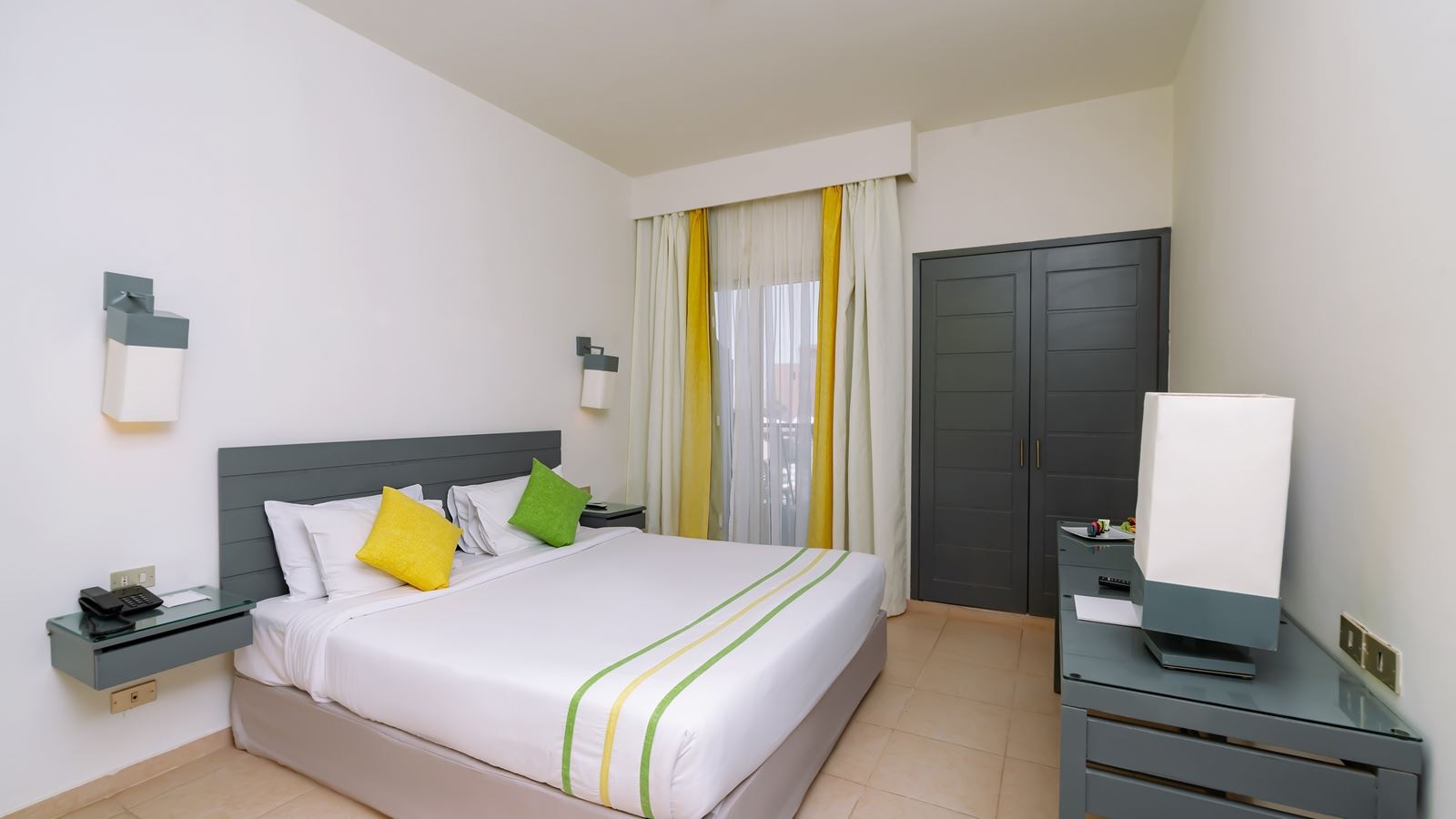 rooms-standard-room-garden-view