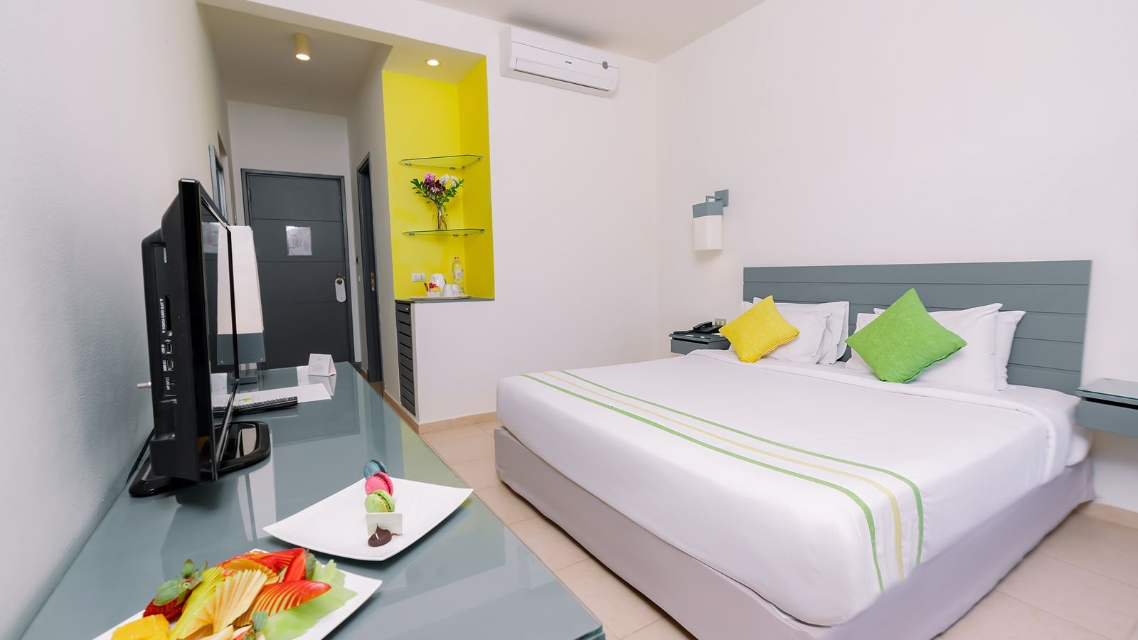 rooms-standard-room-garden-view