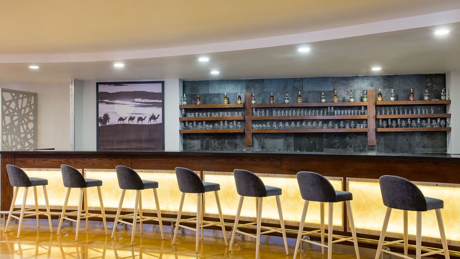 bars-the-lounge-lobby-bar