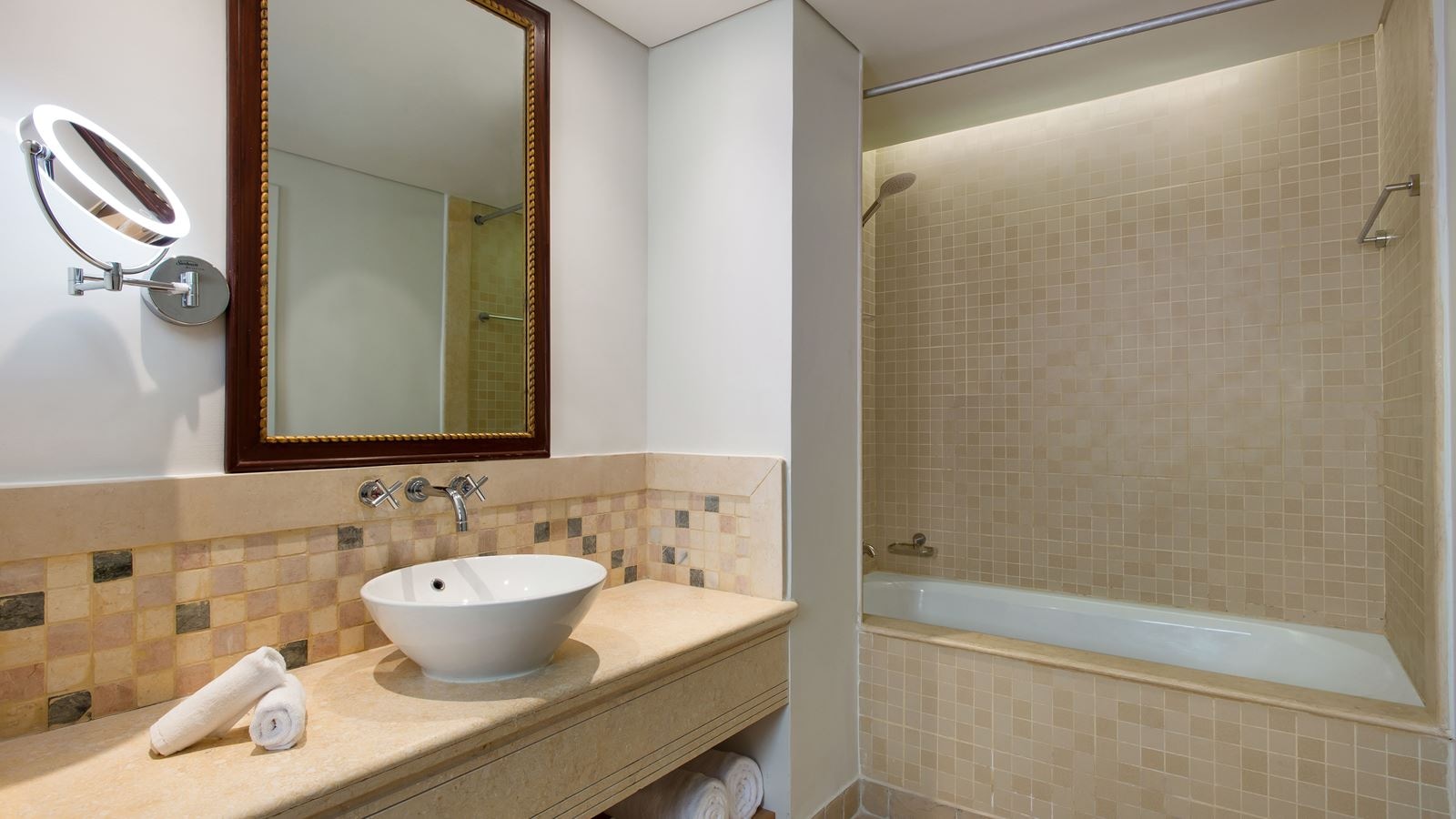 rooms-duplex-suite-side-marina-view