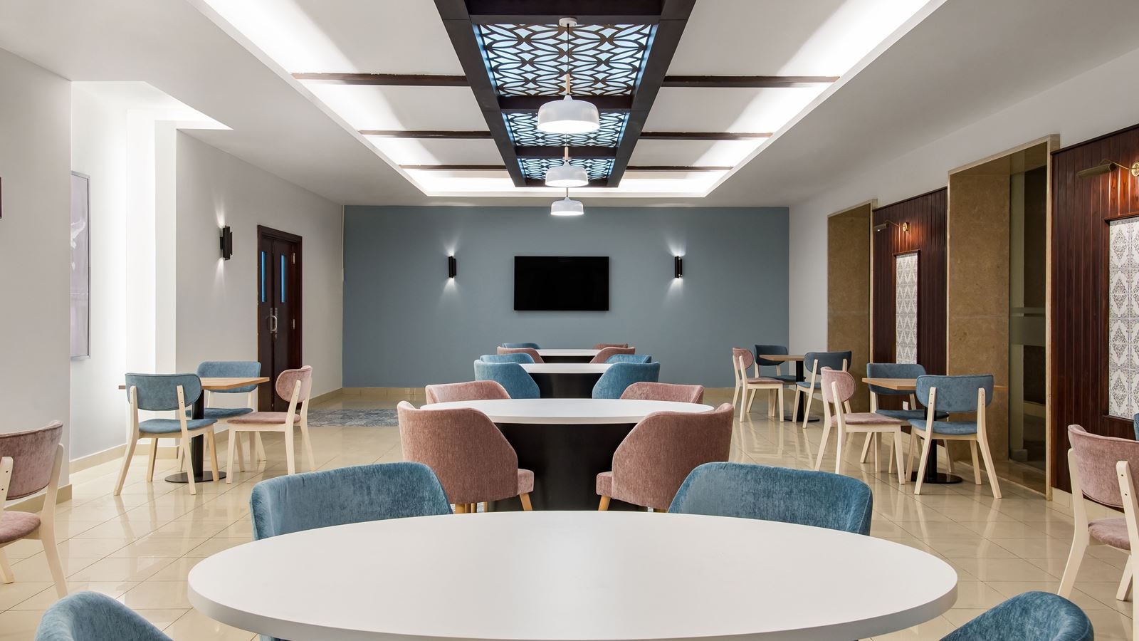 restaurants-restaurants