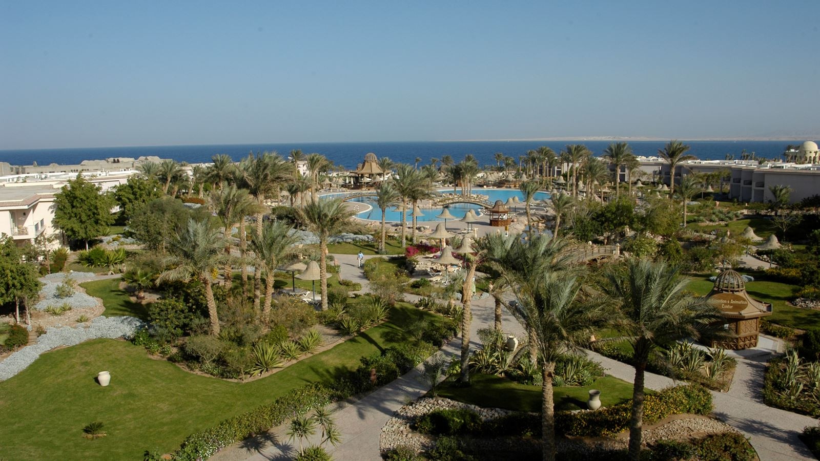 rooms-junior-family-suite-partial-sea-view