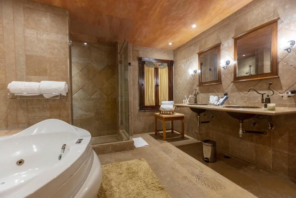 rooms-villa-queen-cleopatra