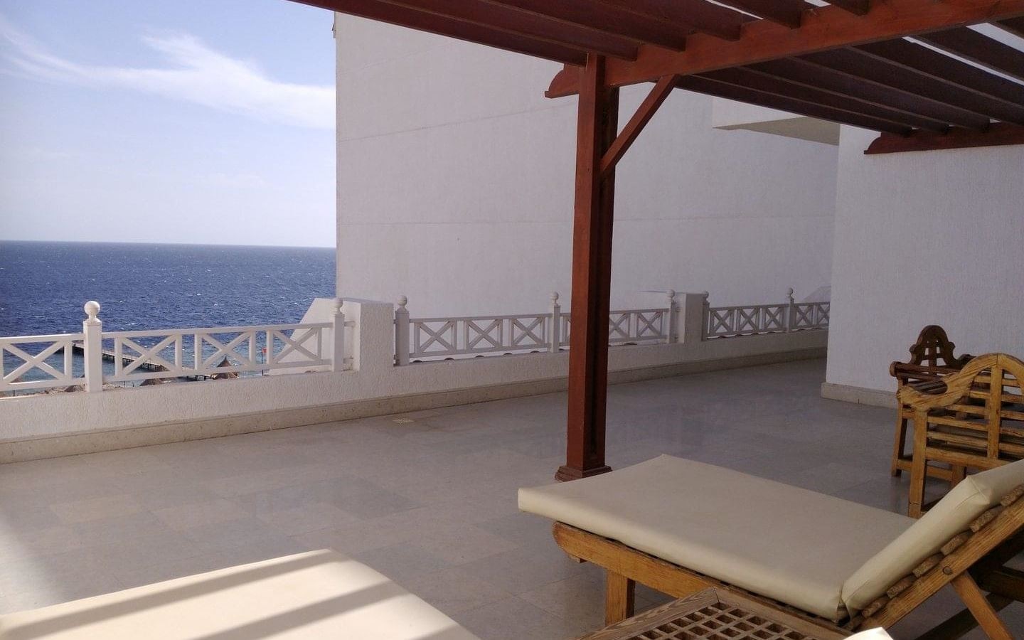 rooms-diplomatic-suite