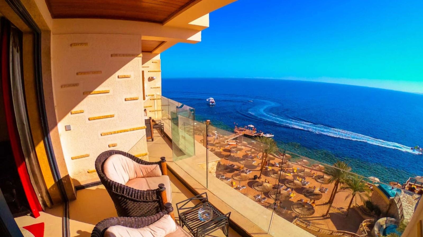 rooms-honeymoon-suite