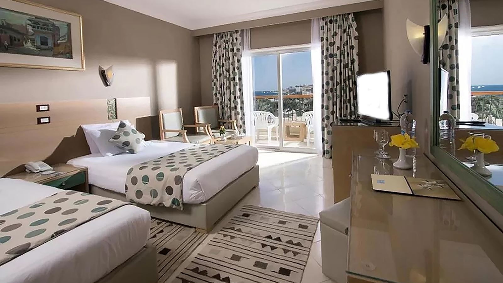 rooms-regal-deluxe-pool-view-room