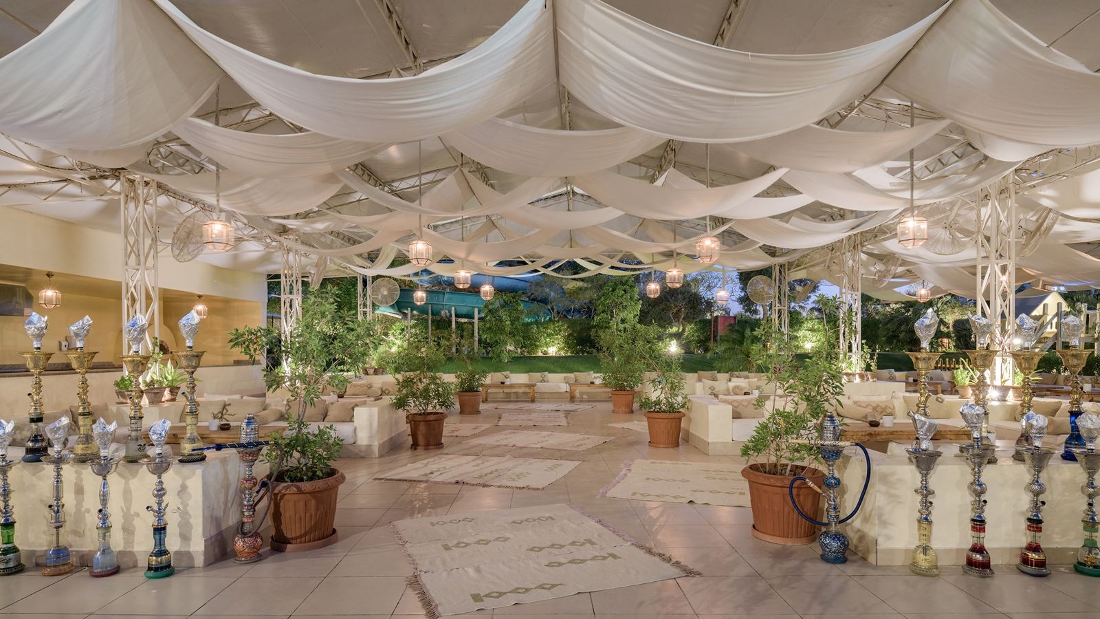 restaurants-zaza-lounge