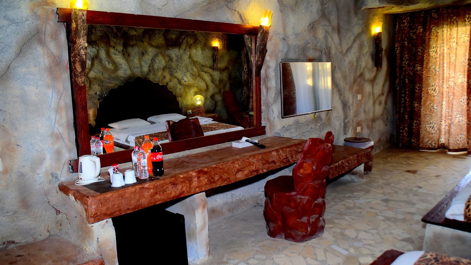 rooms-deluxe-sea-view-cave