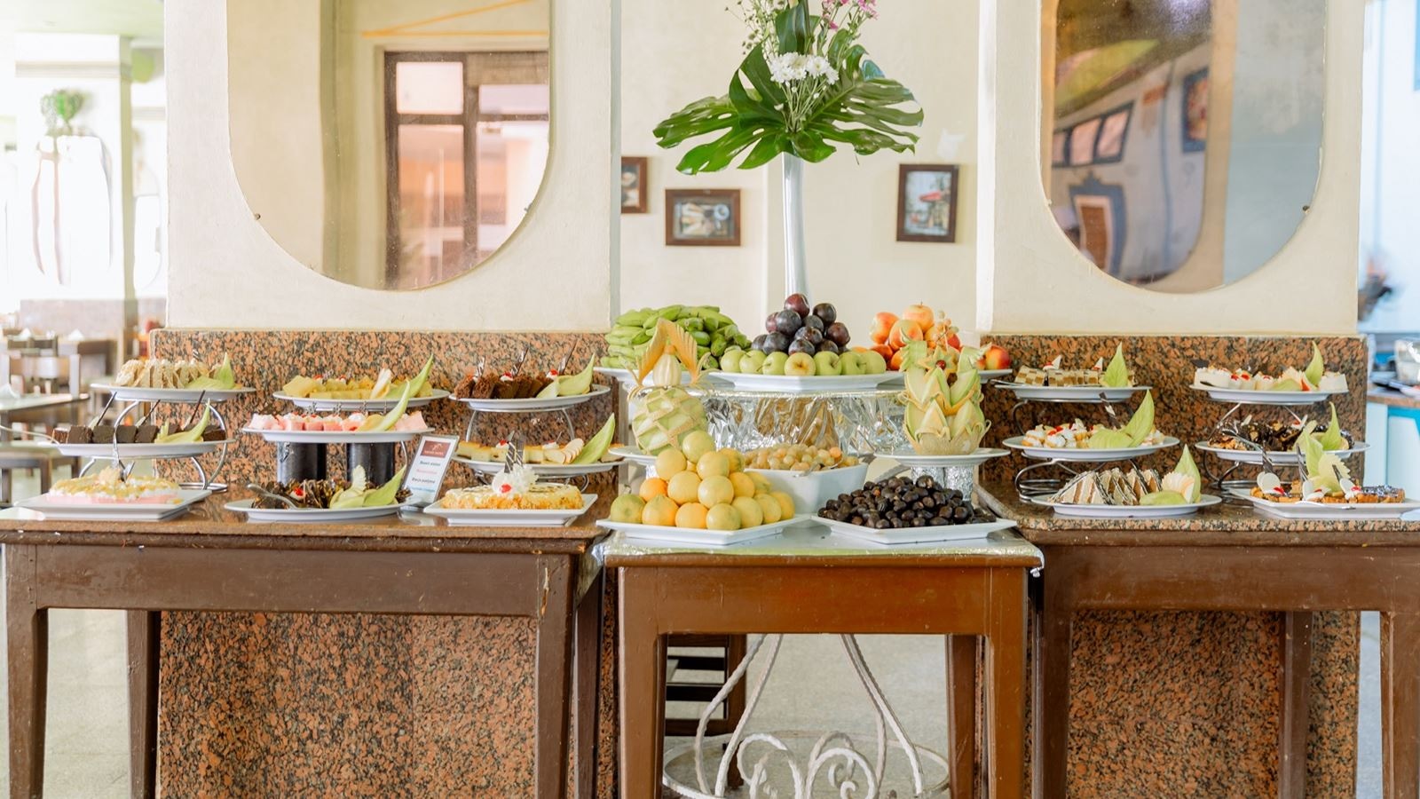 restaurants-main-restaurant