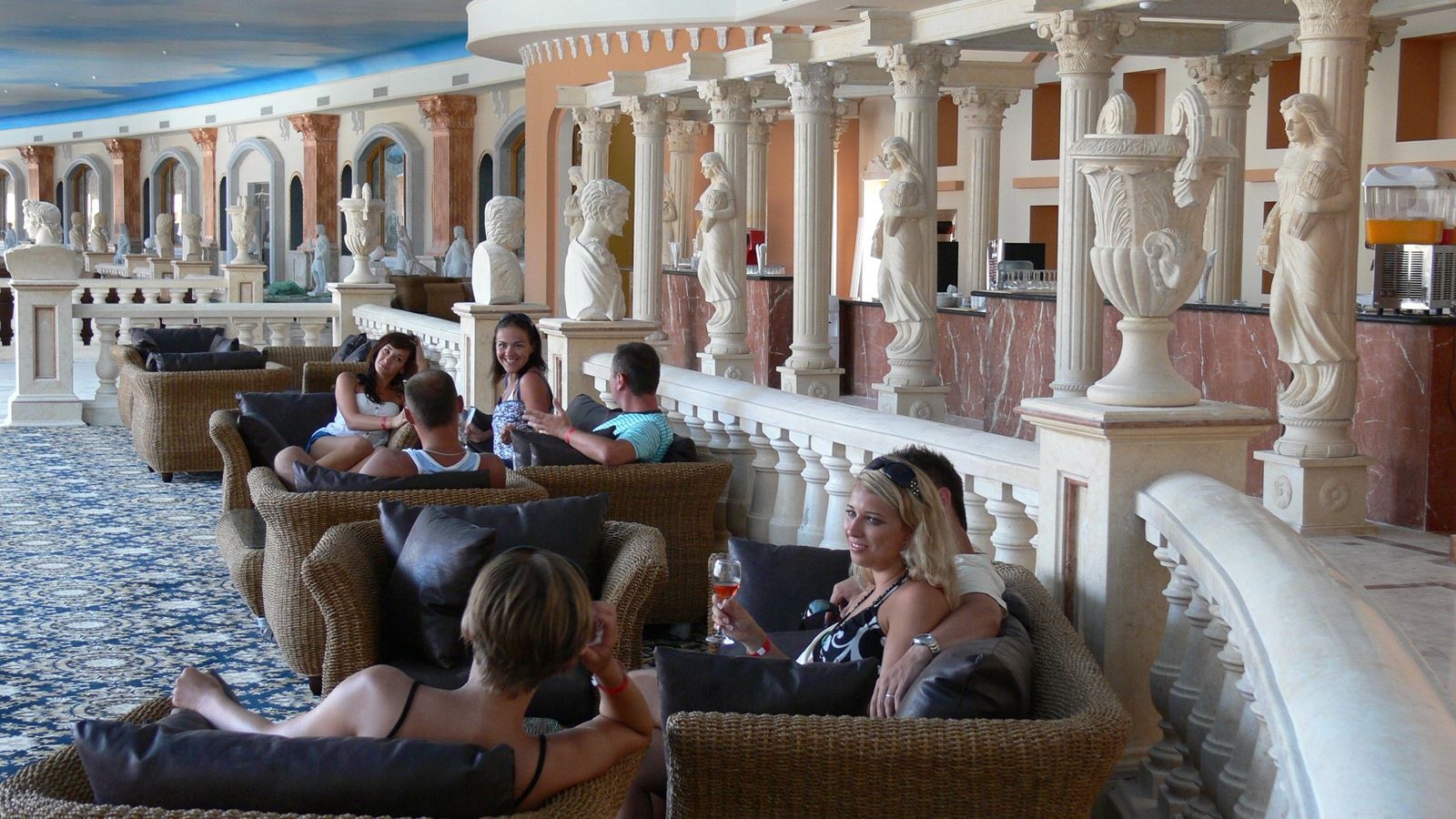 bars-lobby-bar