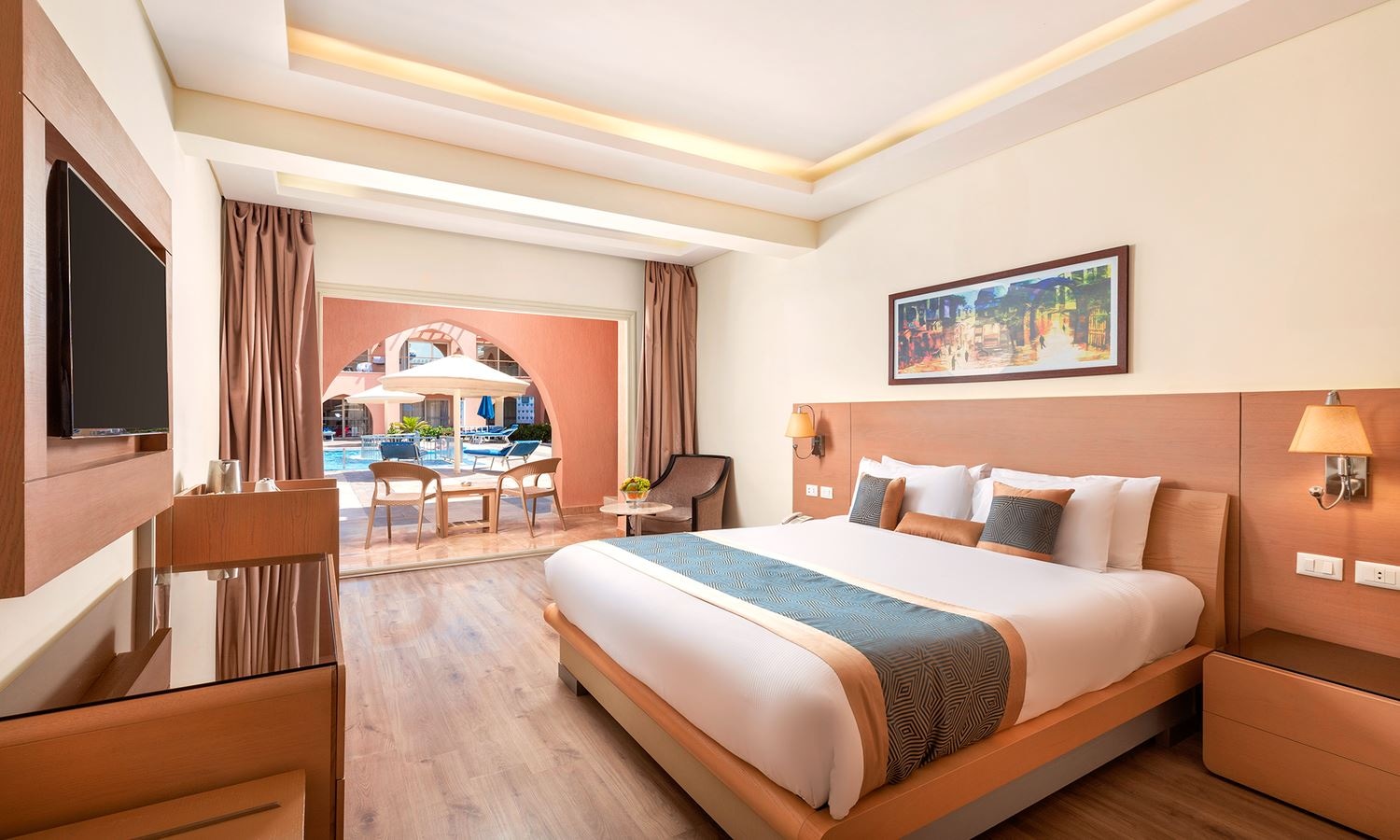 rooms-standard-room-pool-view