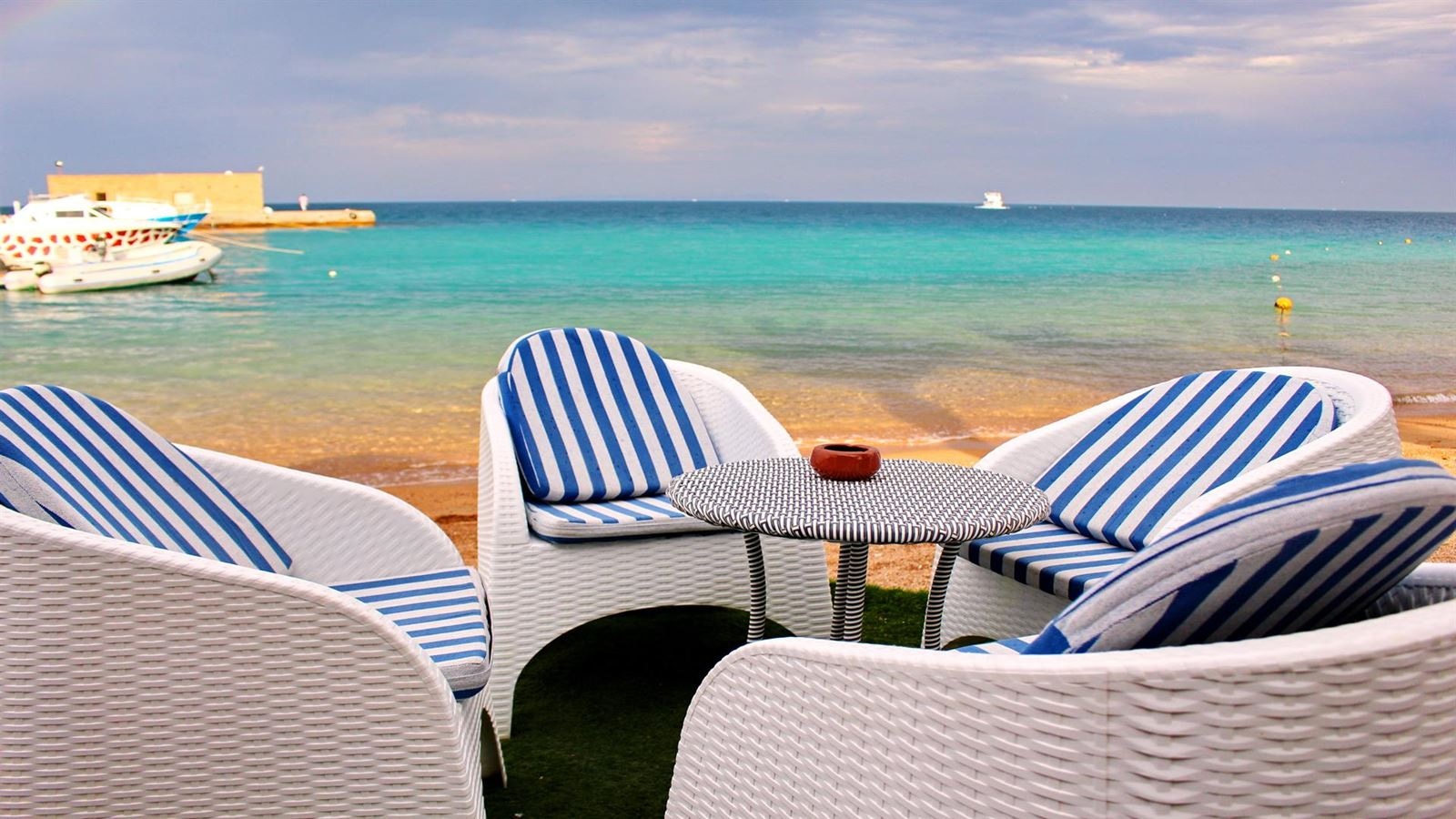 bars-beach-juice-bar