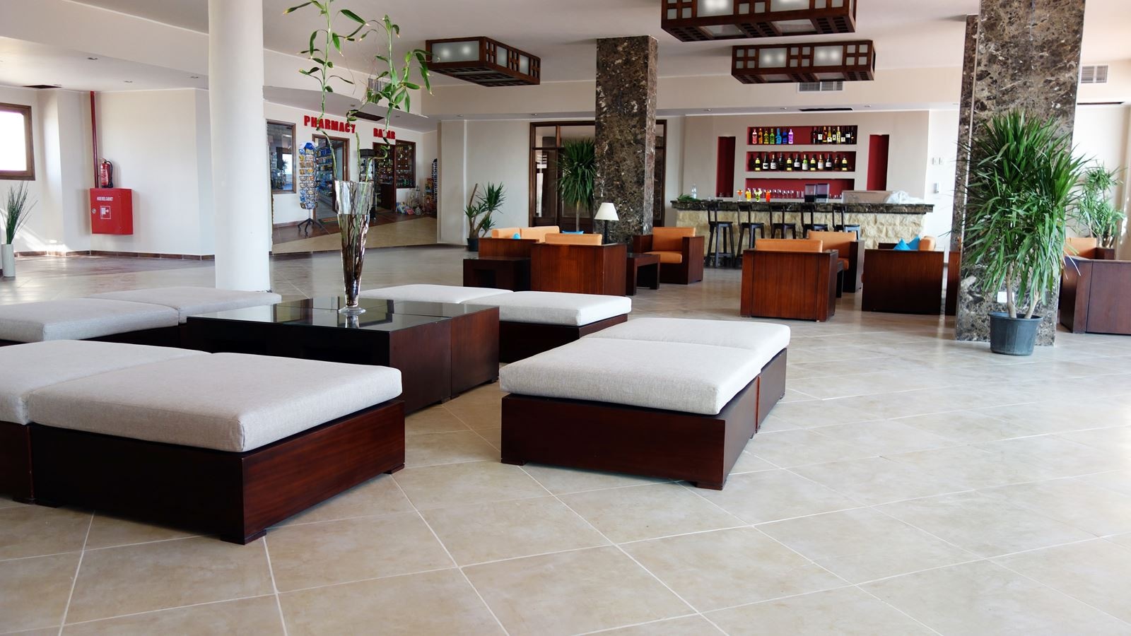 bars-lobby-bar