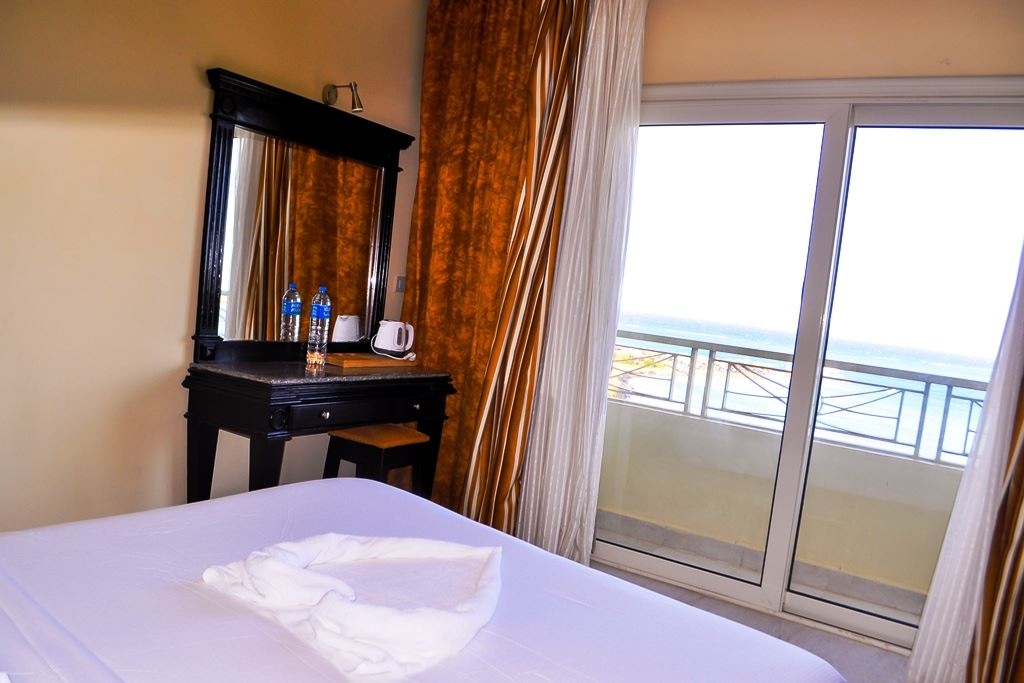 rooms-room-standard-sea-view