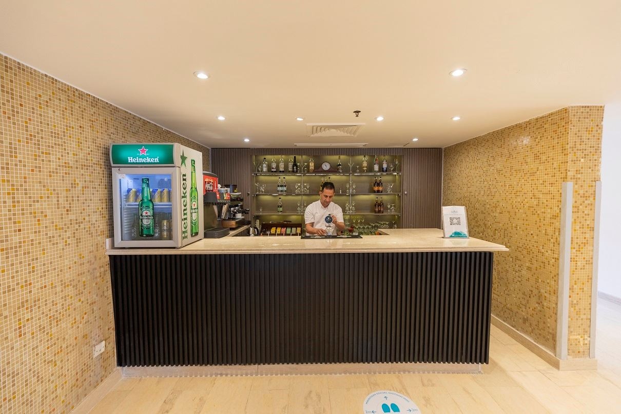 bars-sun-bean-lobby-bar-5th-floor