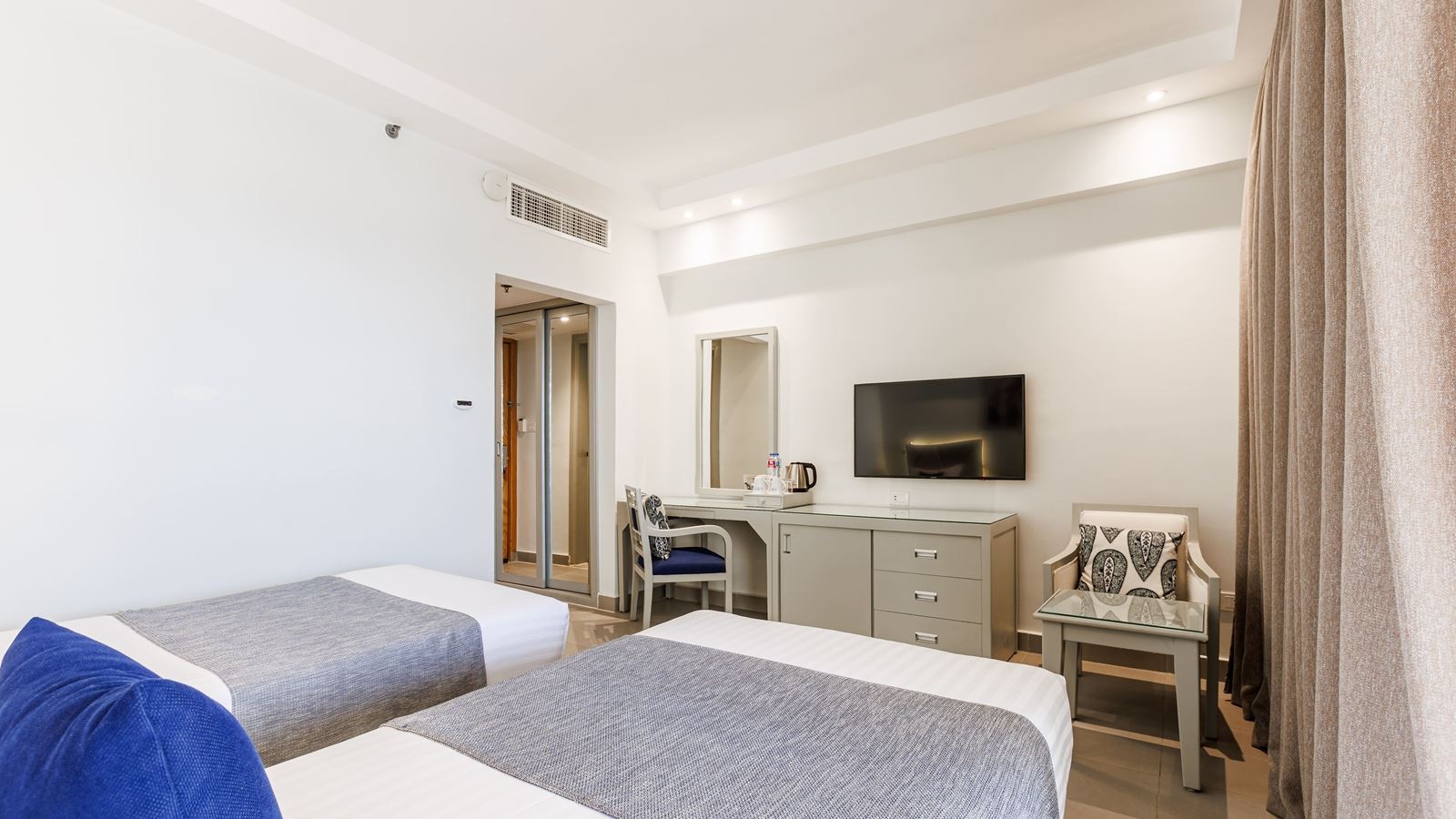 rooms-superior-room-sea-view