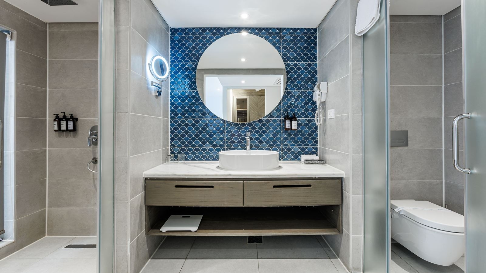 rooms-premium-jacuzzi-suite-sea-view