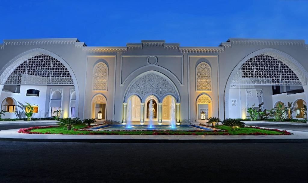 general-main-building