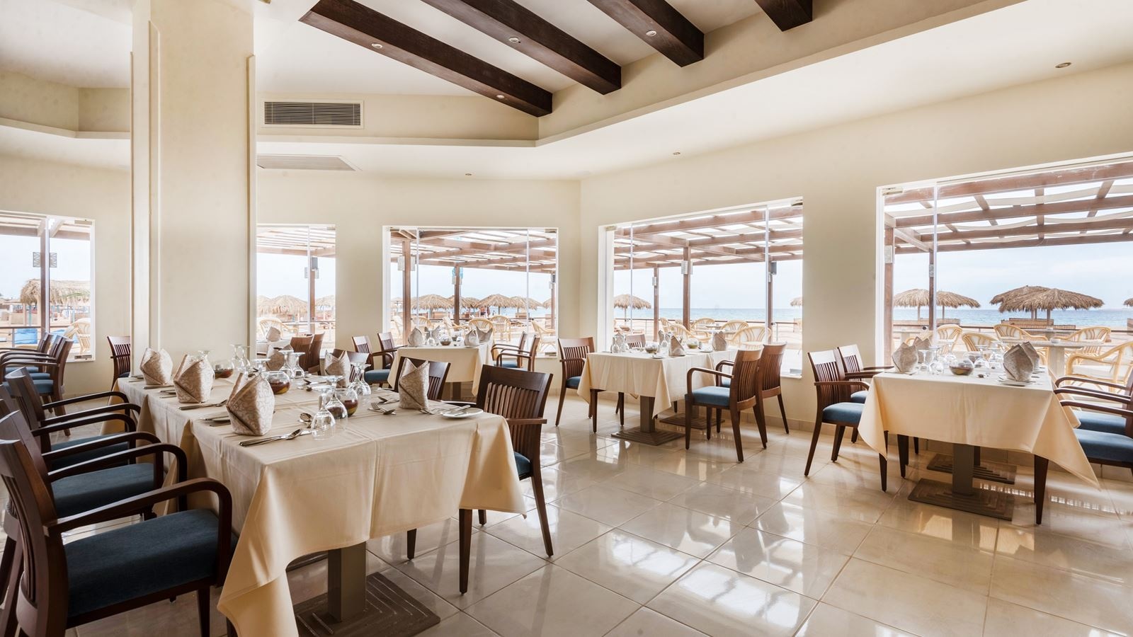 restaurants-main-restaurant--pizza-oven